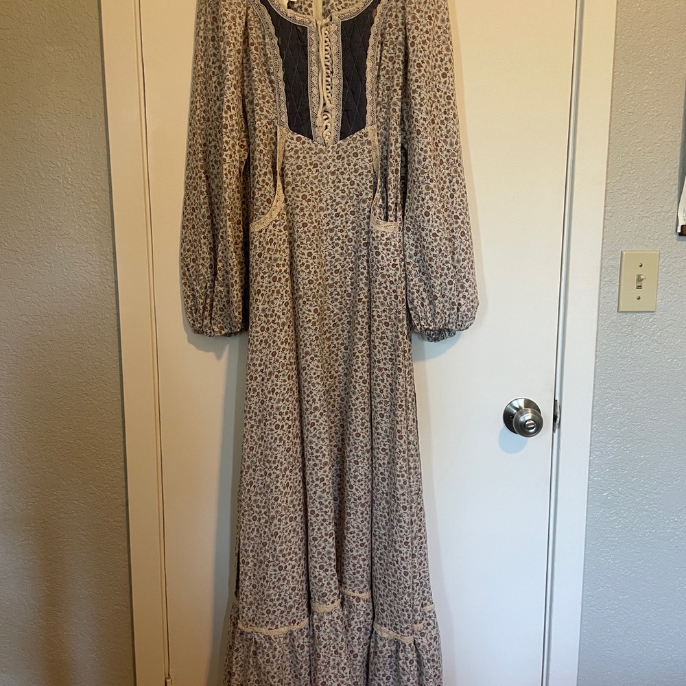 Gunne Sax brown calico floral dress with tie front and balloon sleeves XS